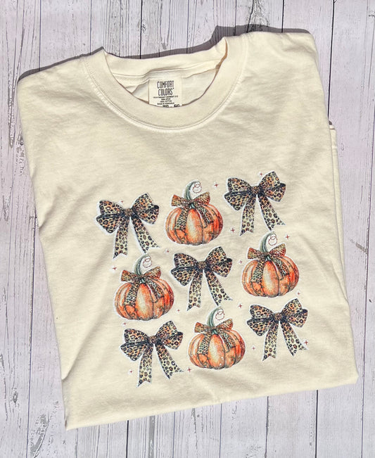 Fall croquette T-shirt Pumpkin Bow women's tshirt, Fall Gift plaid bows and pumpkins, Halloween shirt  Autumn graphic tee